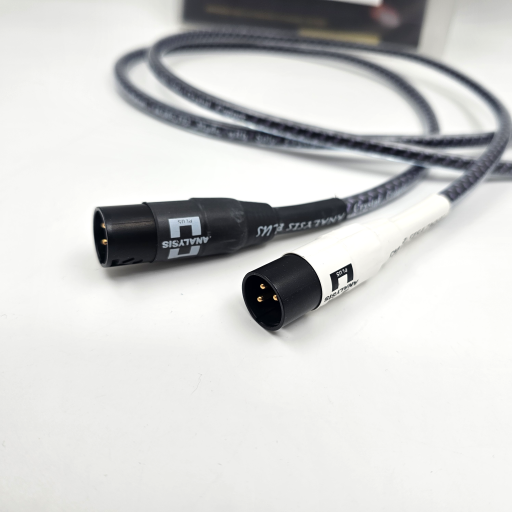 Analysis Plus Analysis Plus Solo Crystal Oval (XLR to RCA) 3ft/1m